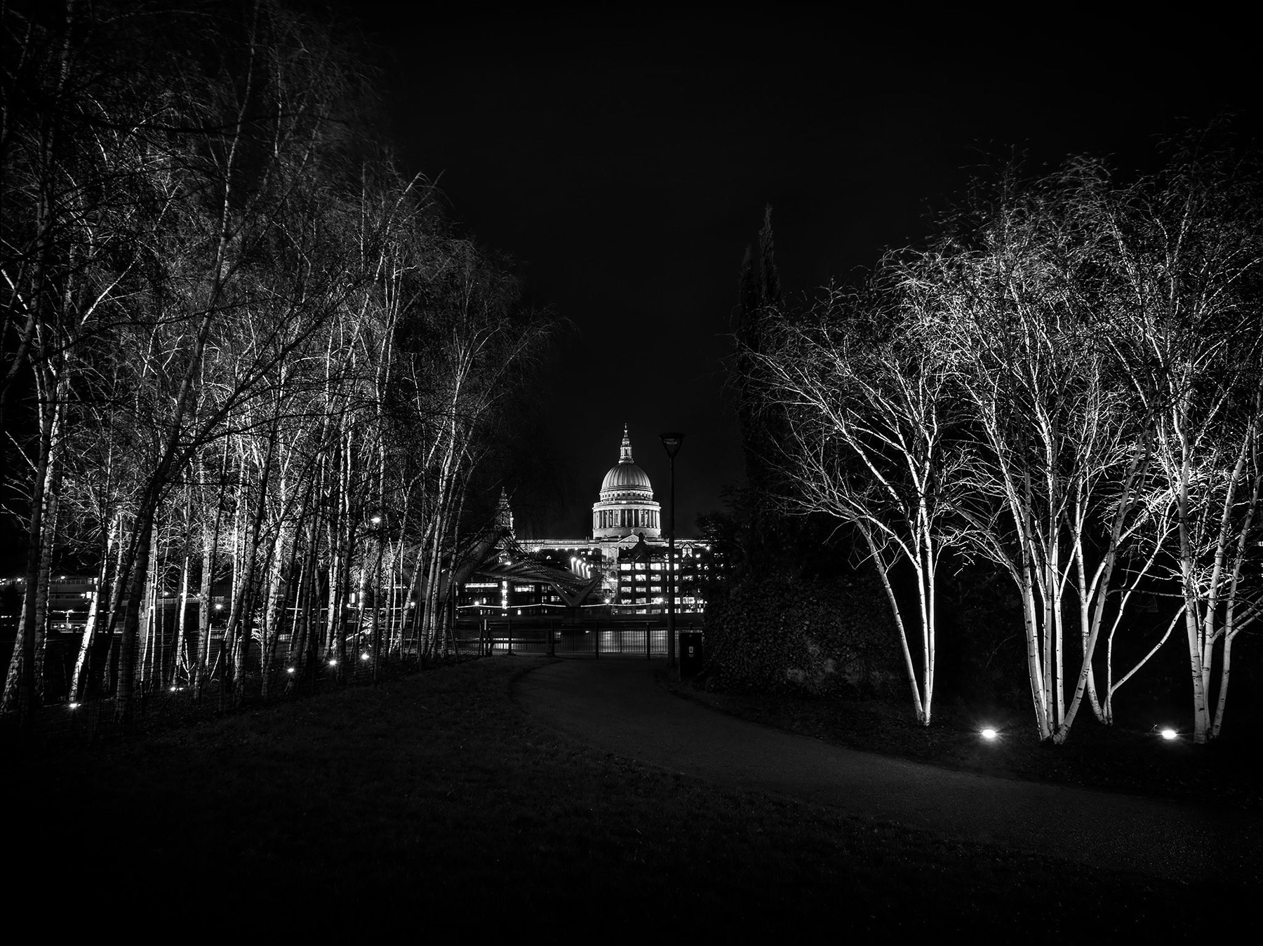 A cityscape landscape photograph made in London, UK.